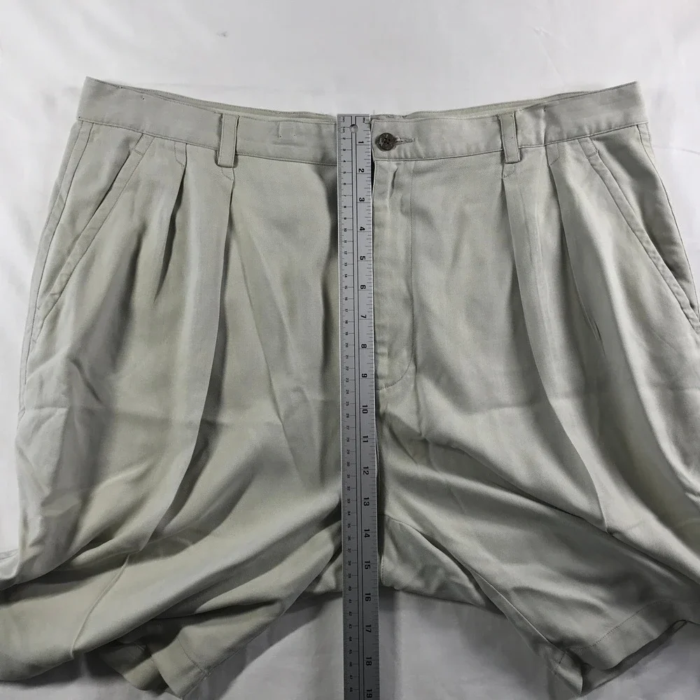 Tommy Bahama Relax Mens 40 Silk Herringbone Pleated Shorts Khaki Tan Resortwear